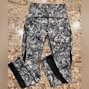 Lululemon Sz 4 — Train Times 7/8 Pant *25" Light Garden White Black